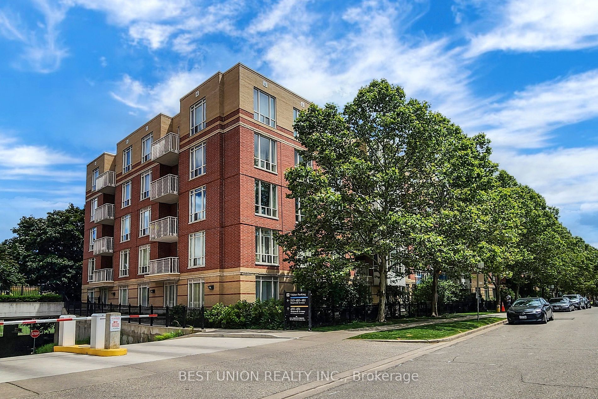 485 Rosewell Ave, #512