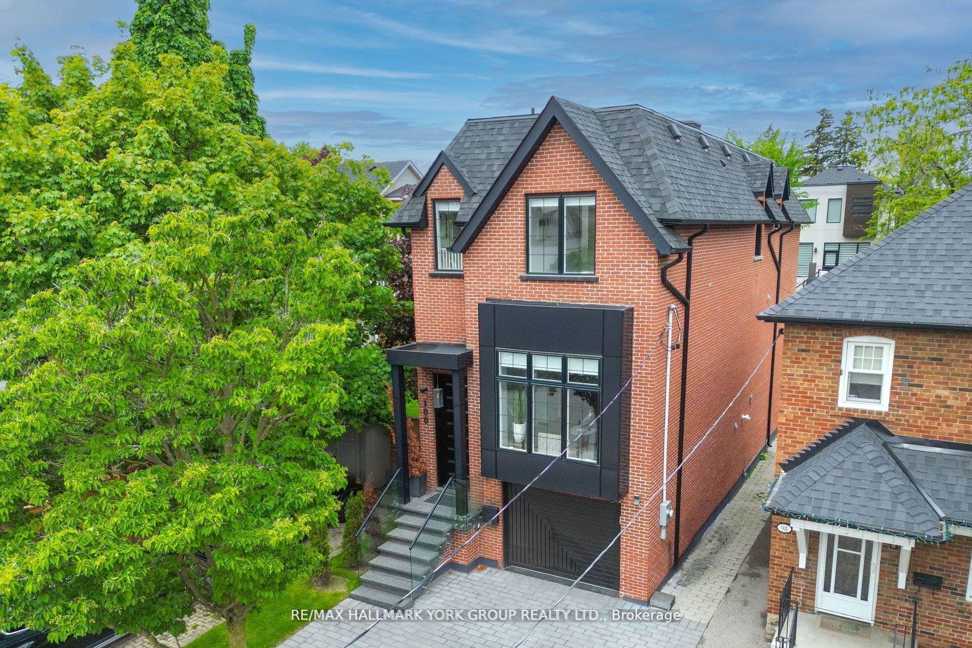 100 Roe Ave
