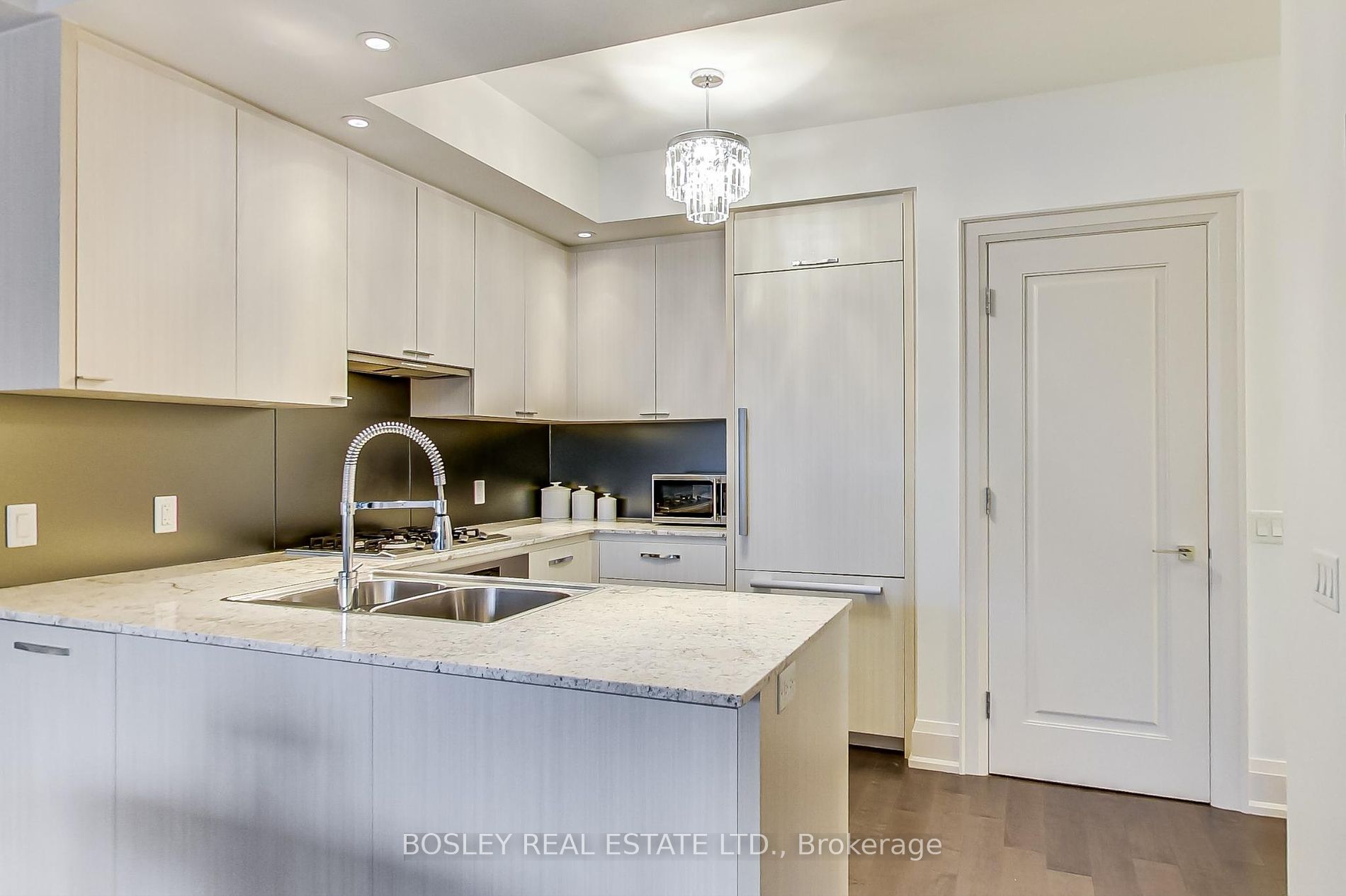 88 Davenport Rd, #206