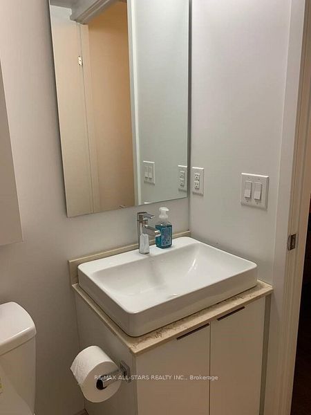 14 York St, #2712