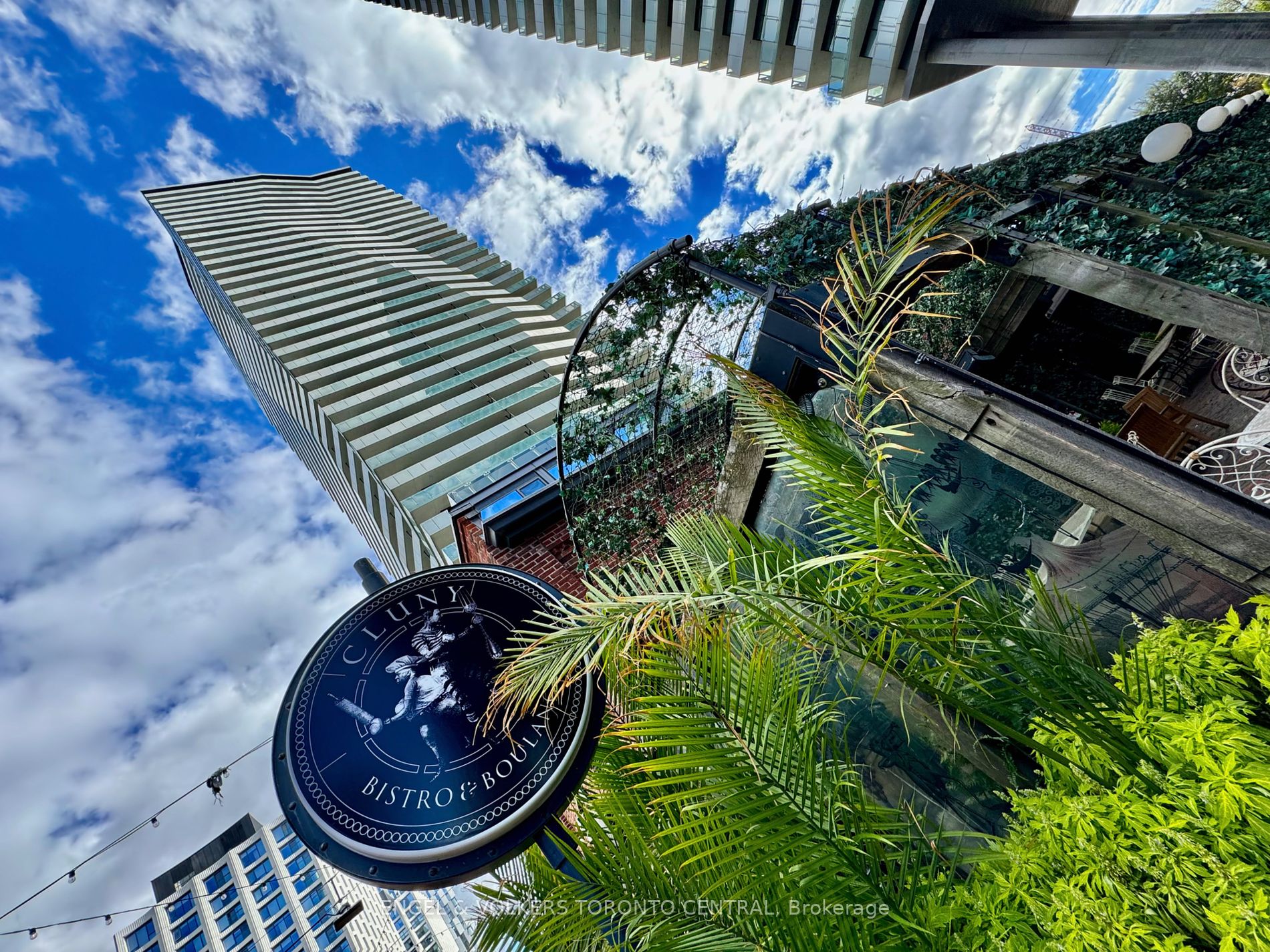 390 Cherry St, #2202