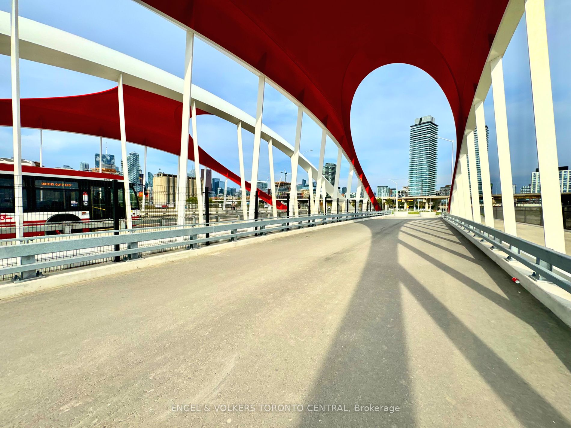 390 Cherry St, #2202