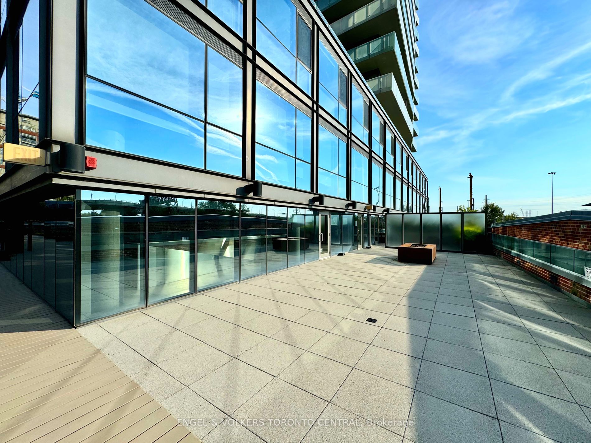 390 Cherry St, #2202