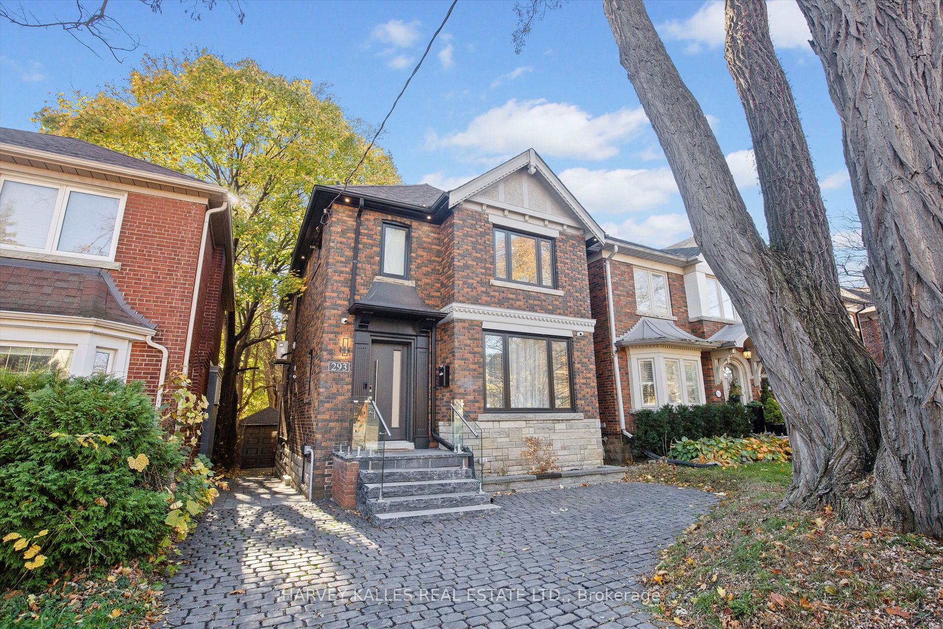 293 Chaplin Cres