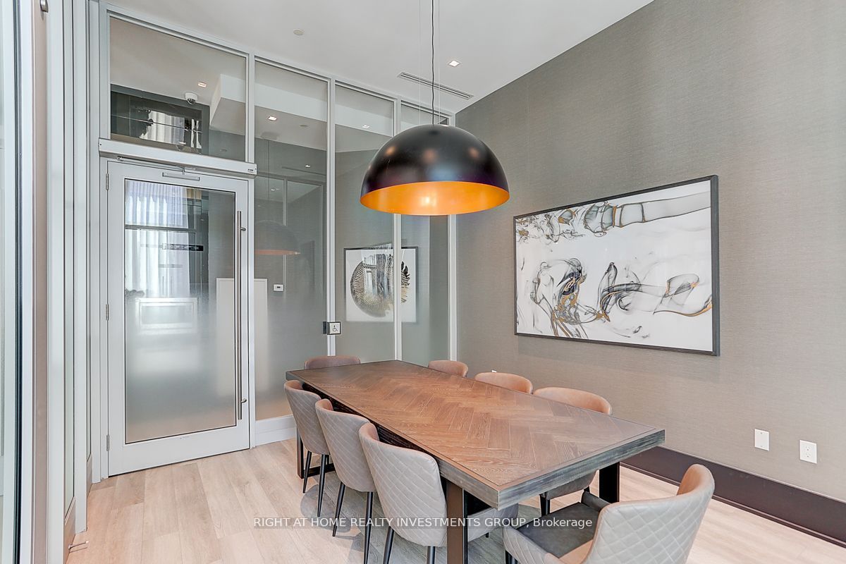 250 Lawrence Ave W, #418