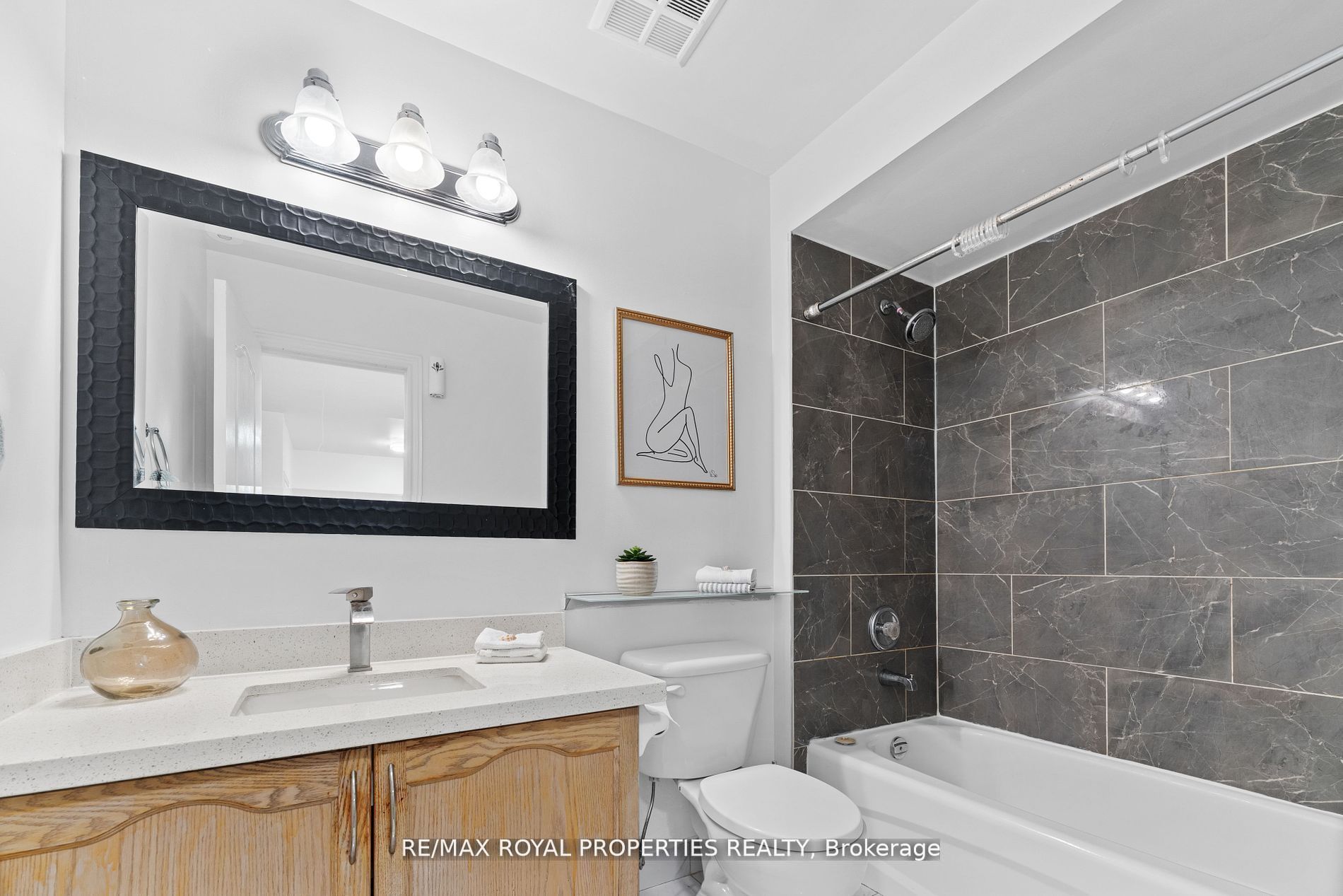 1496 Victoria Park Ave, #119
