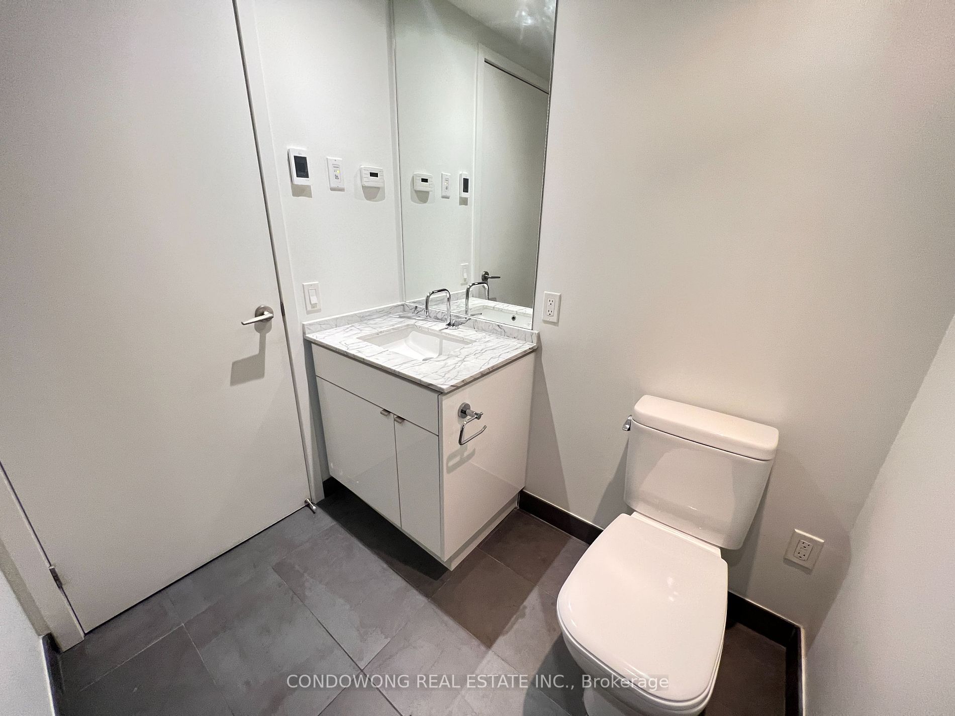 60 Colborne St, #1701