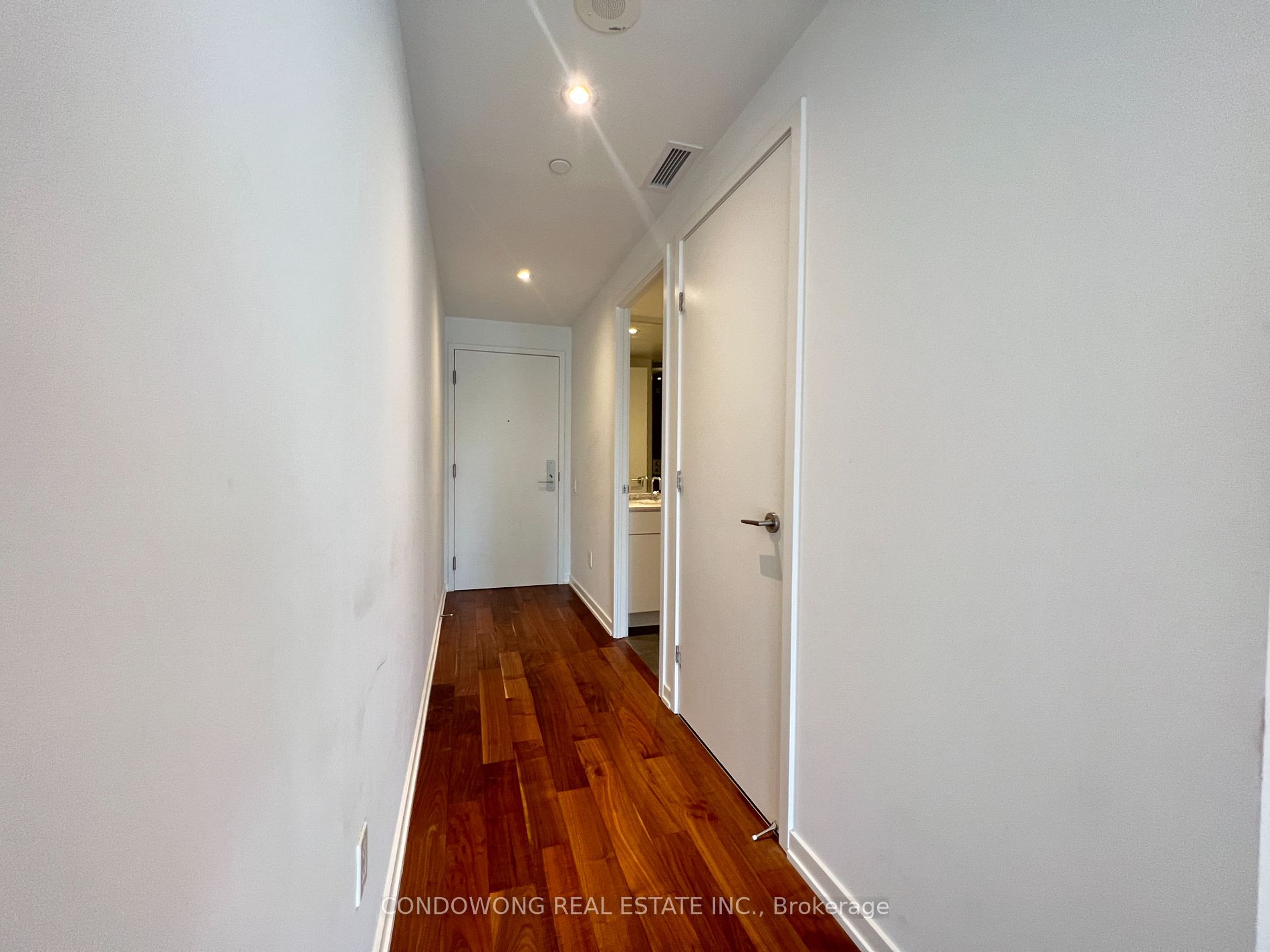 60 Colborne St, #1701