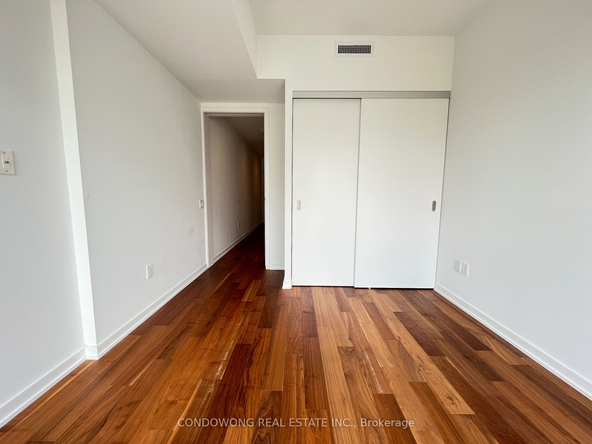 60 Colborne St, #1701