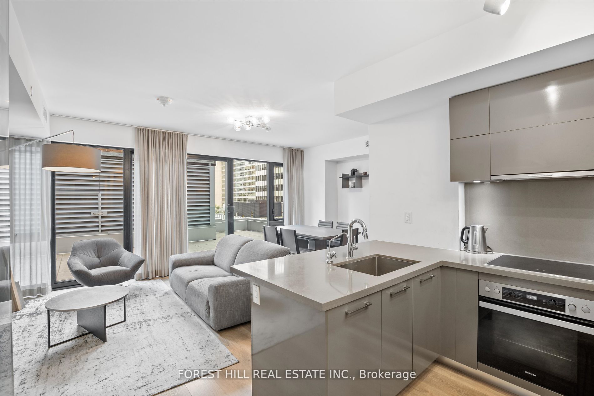 188 Cumberland St, #604