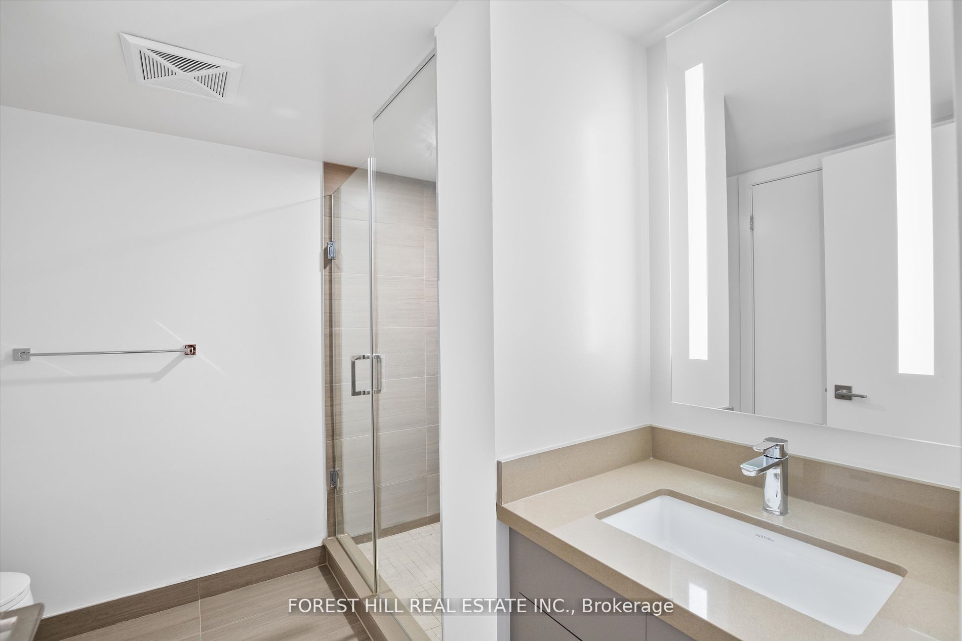 188 Cumberland St, #604