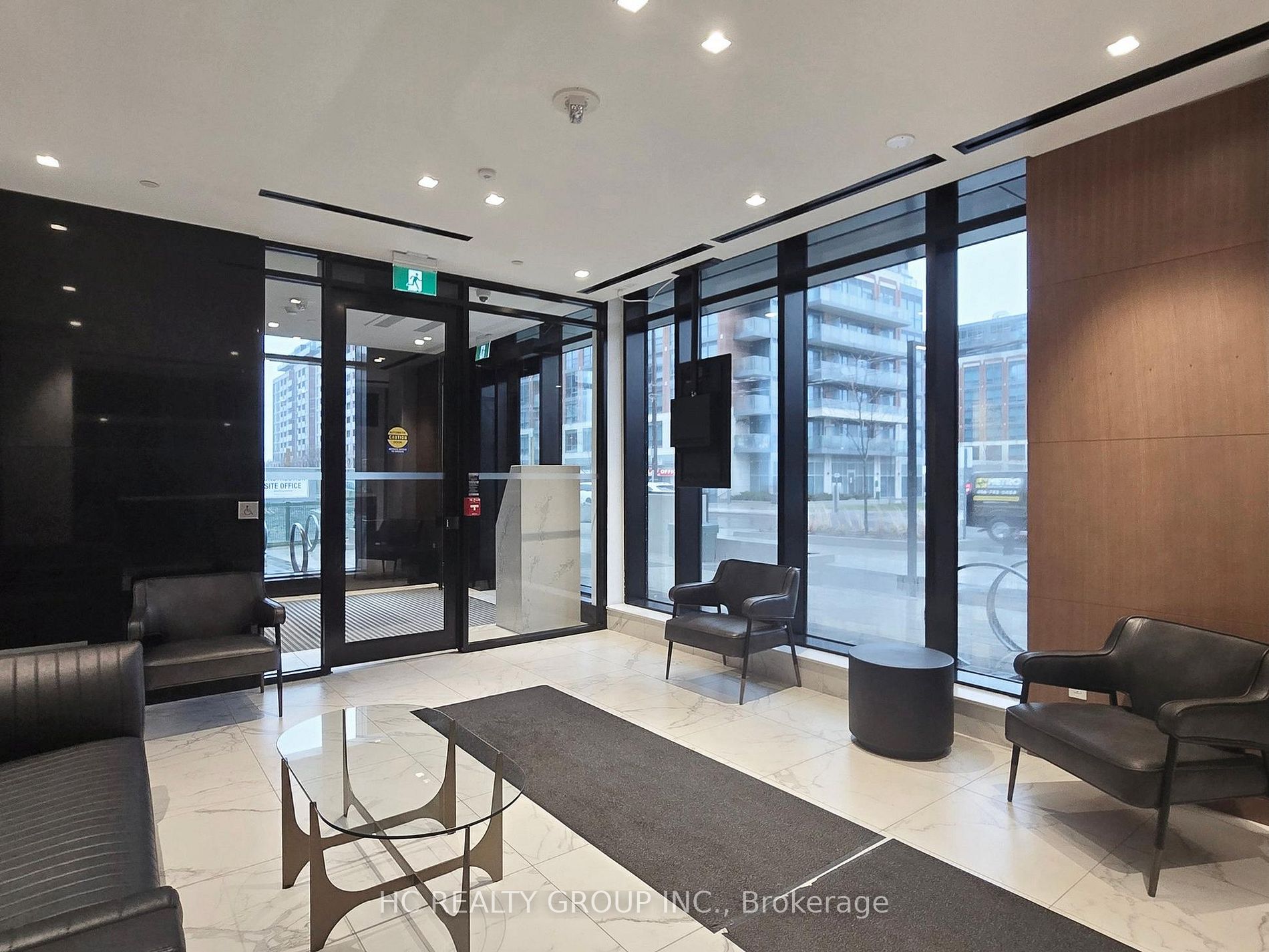 8 Tippett Rd, #801