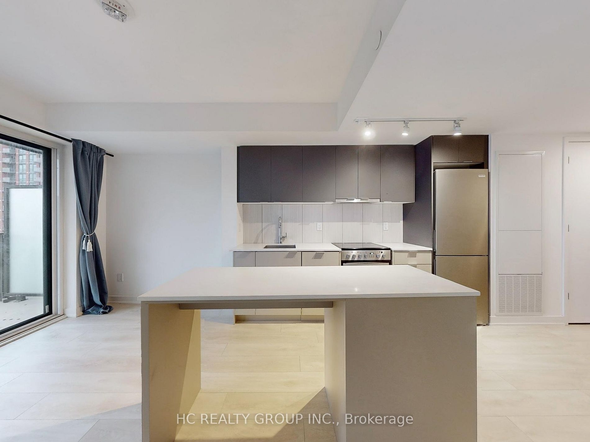 8 Tippett Rd, #801