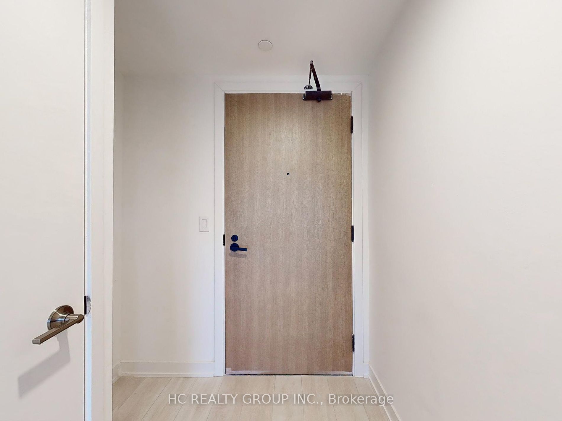 8 Tippett Rd, #801