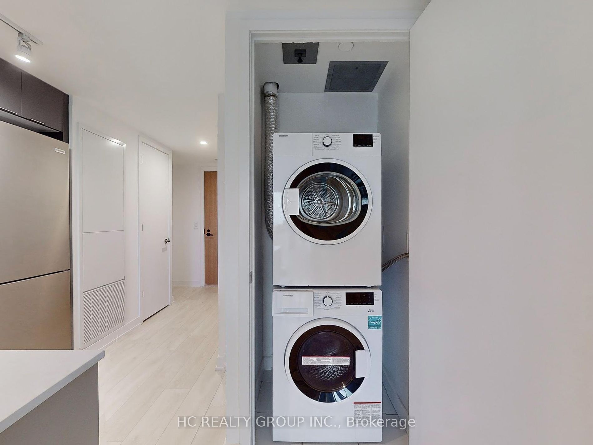 8 Tippett Rd, #801