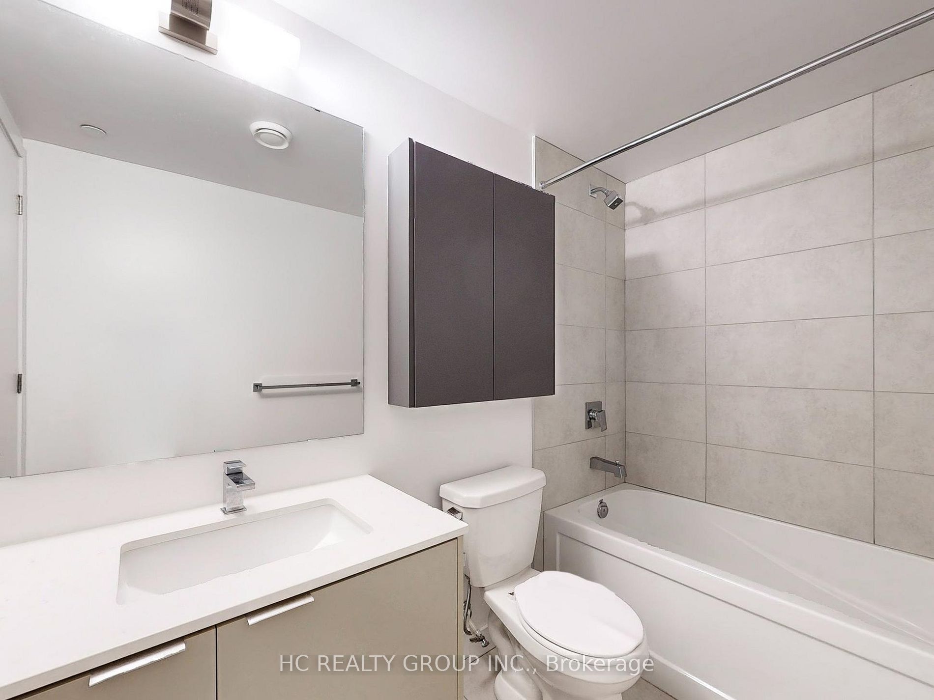 8 Tippett Rd, #801
