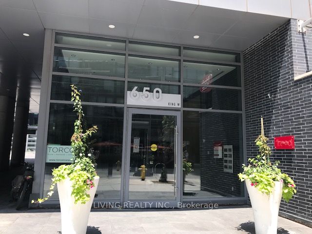 650 King St W, #604