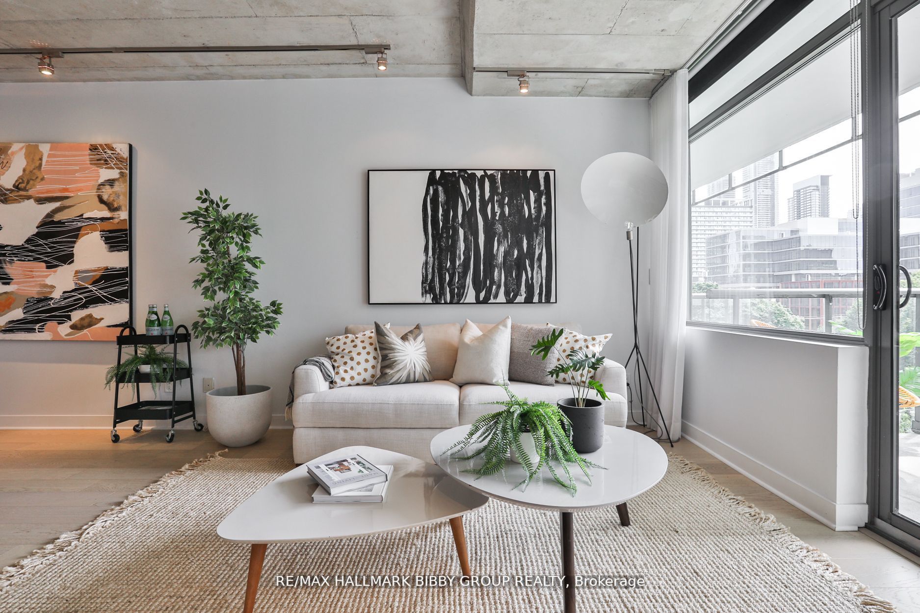 55 Stewart St, #637