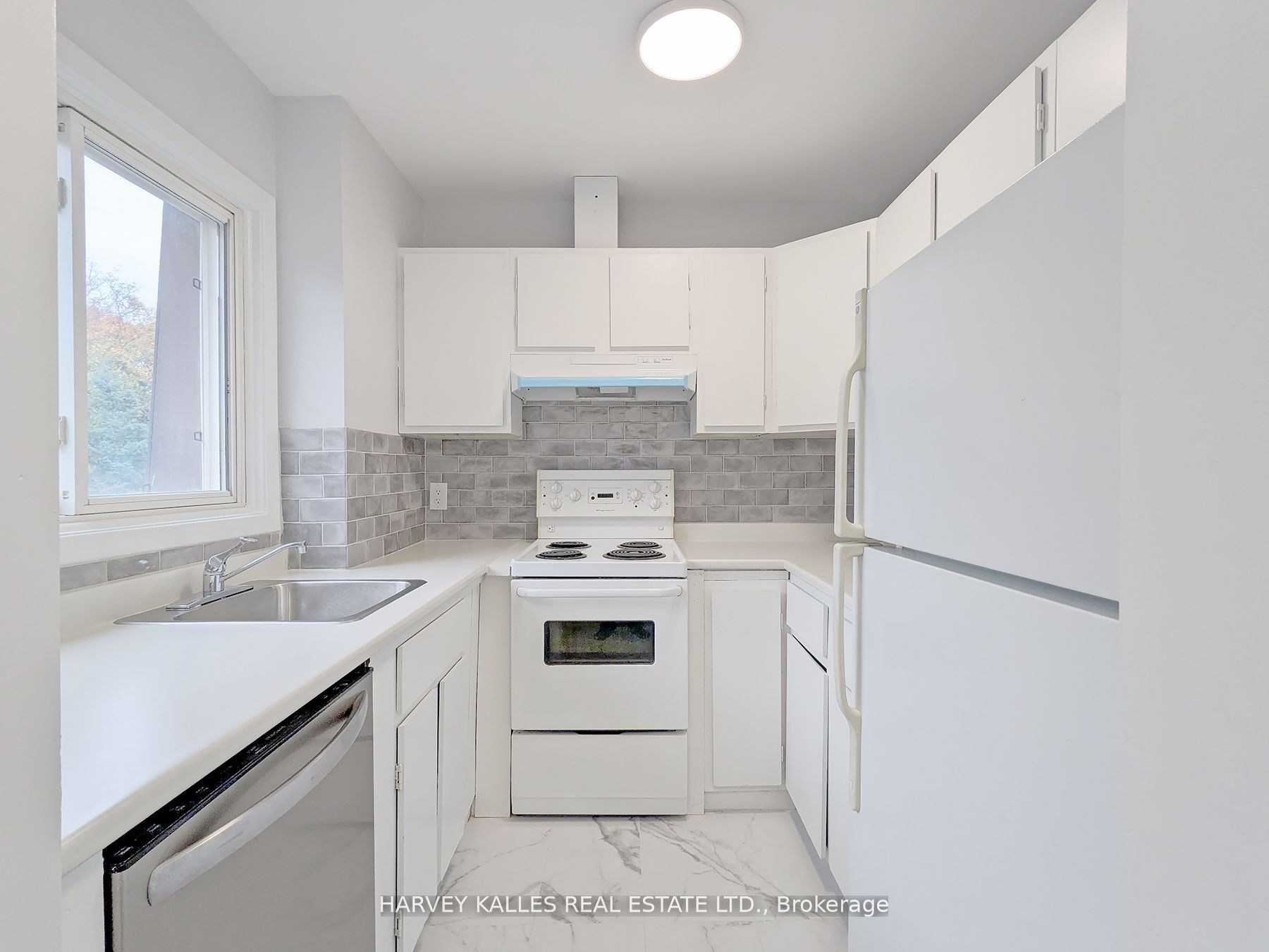 431 Balliol St, #4