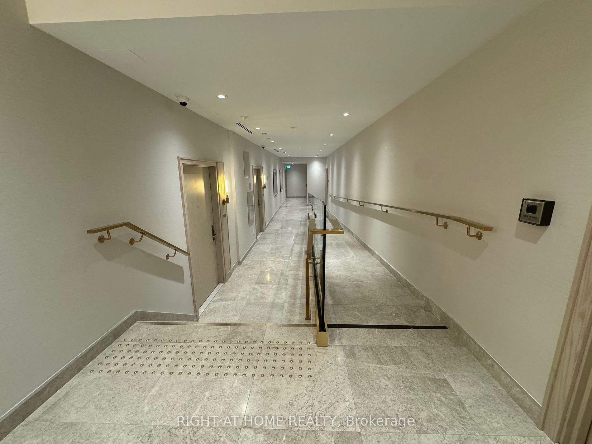 3 Strathgowan Ave, #311