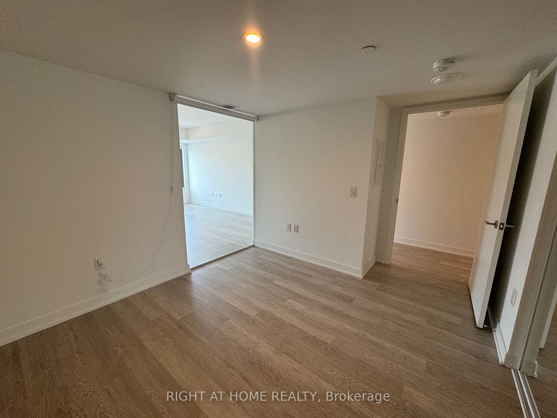 3 Strathgowan Ave, #311