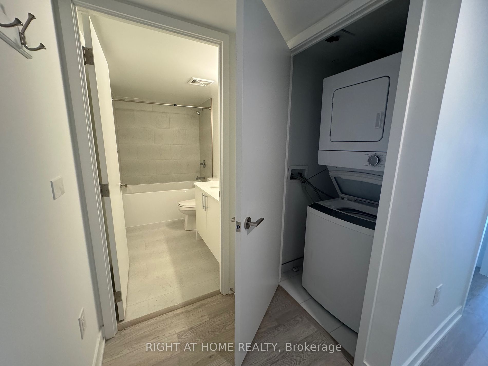 3 Strathgowan Ave, #311
