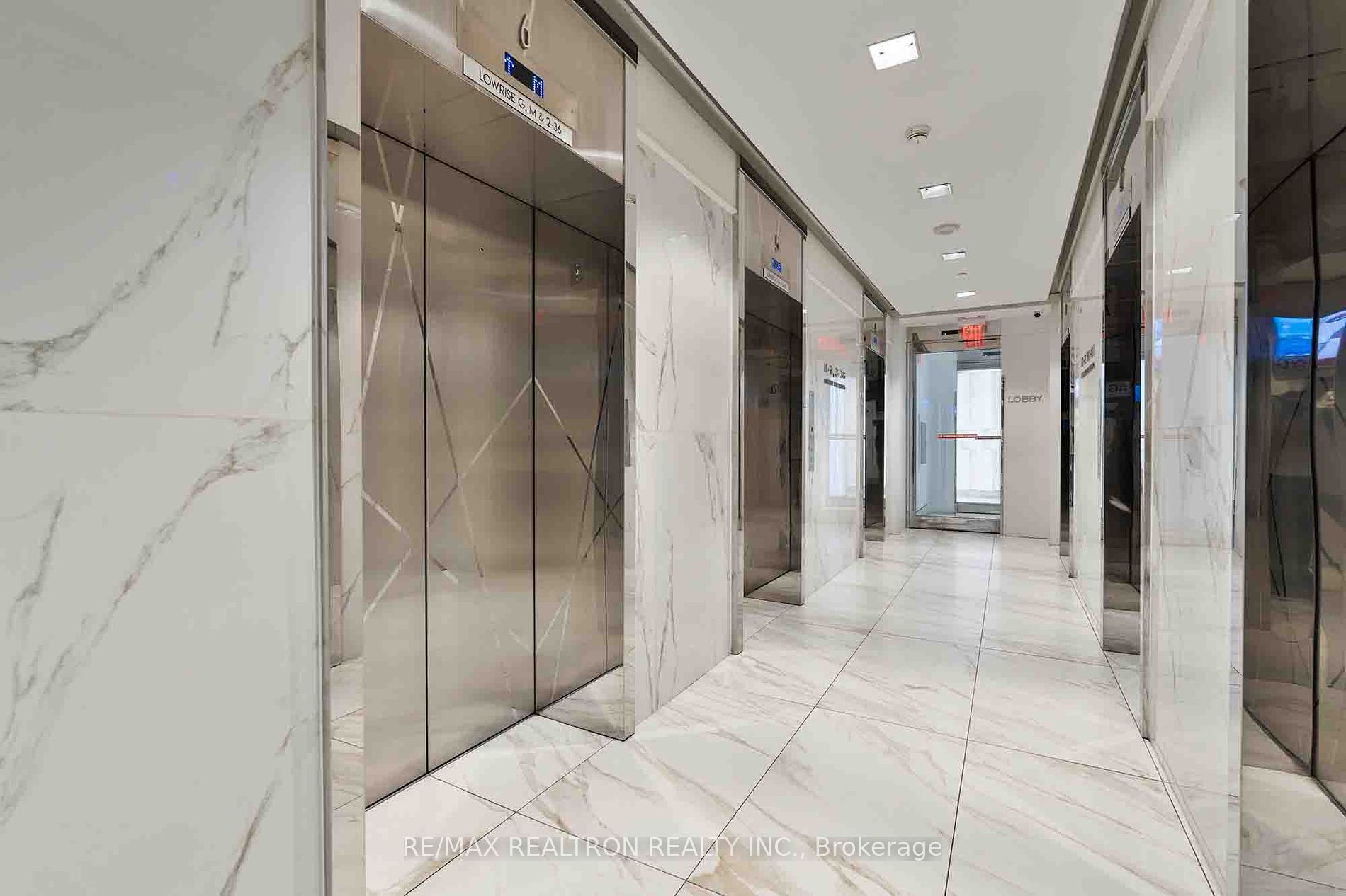 14 York St, #2704