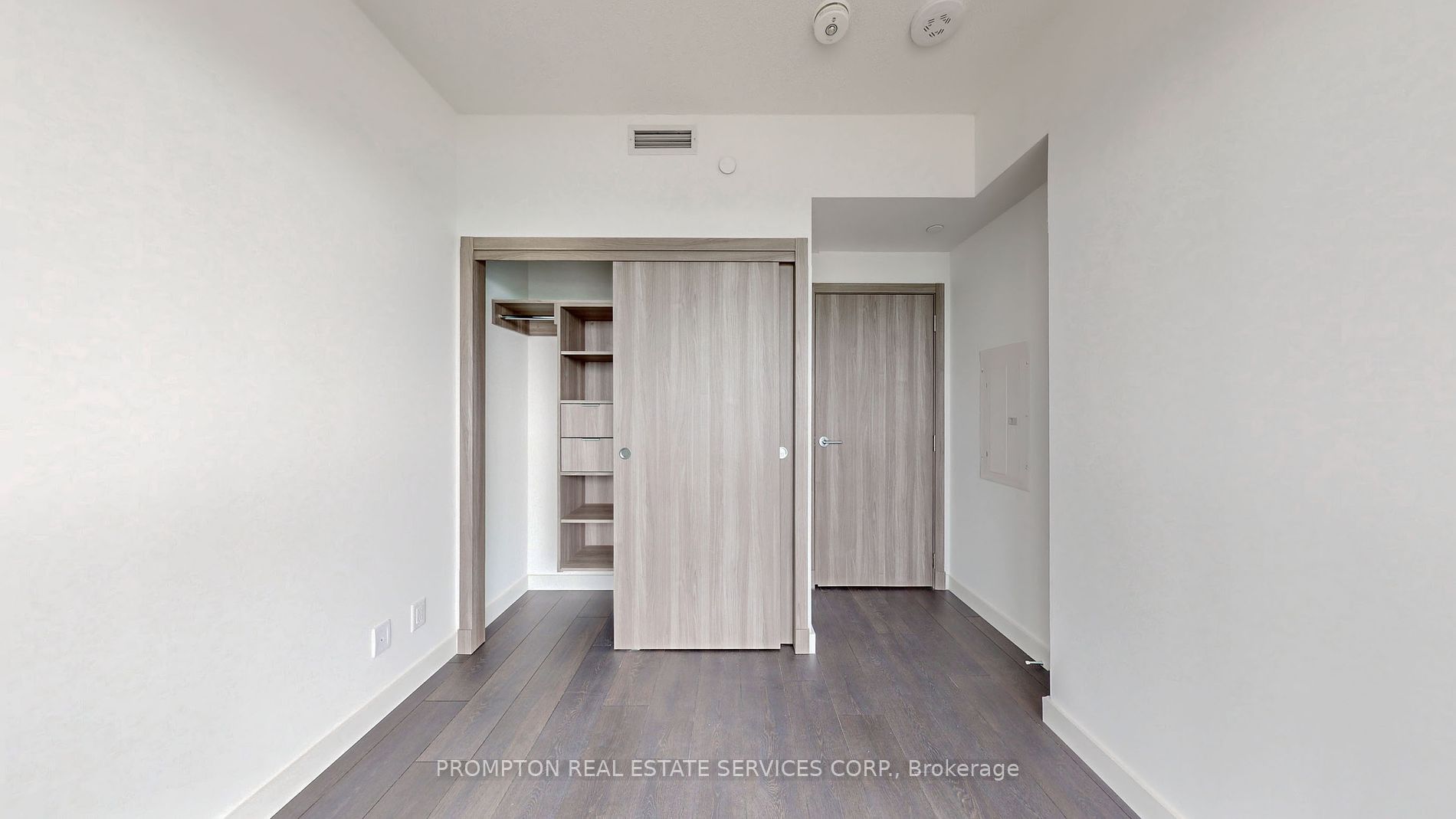 95 McMahon Dr, #3708