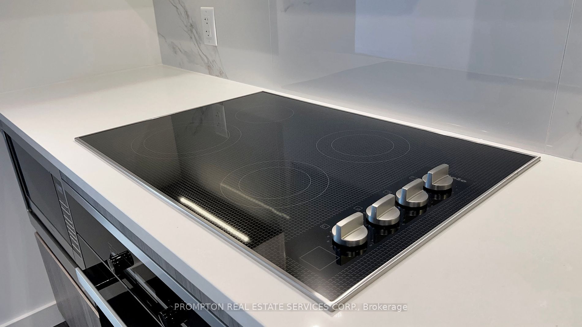 95 McMahon Dr, #3708