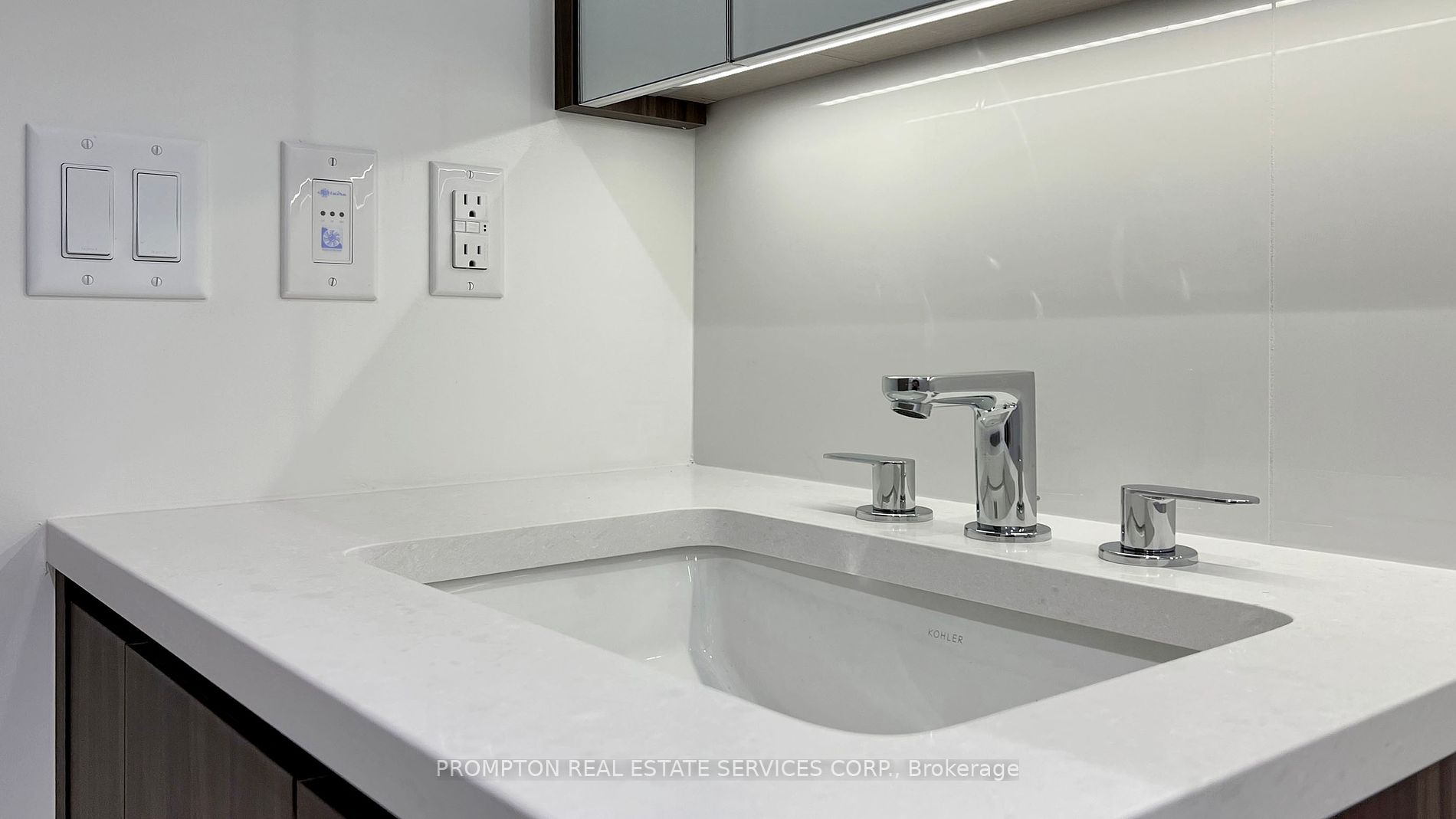 95 McMahon Dr, #3708