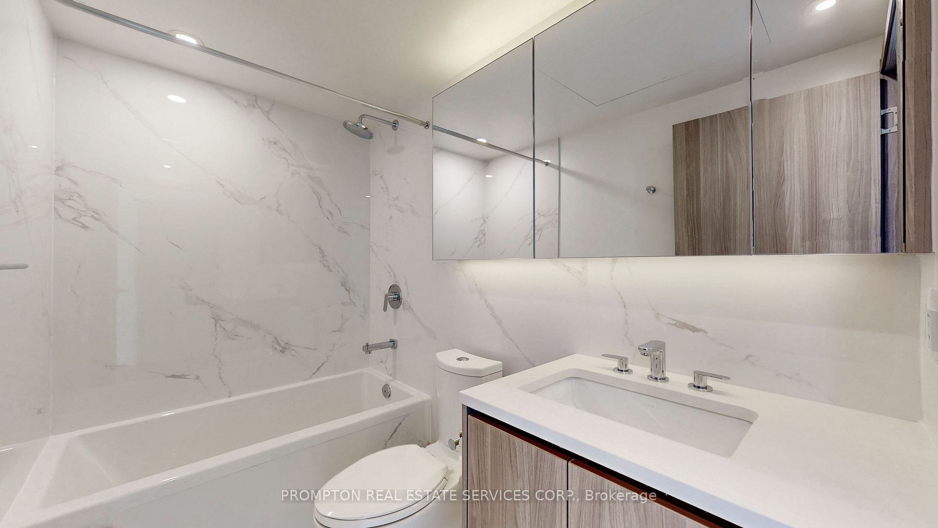 95 McMahon Dr, #3708