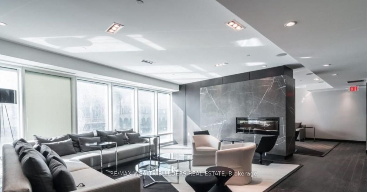 8 The Esplanade, #2105