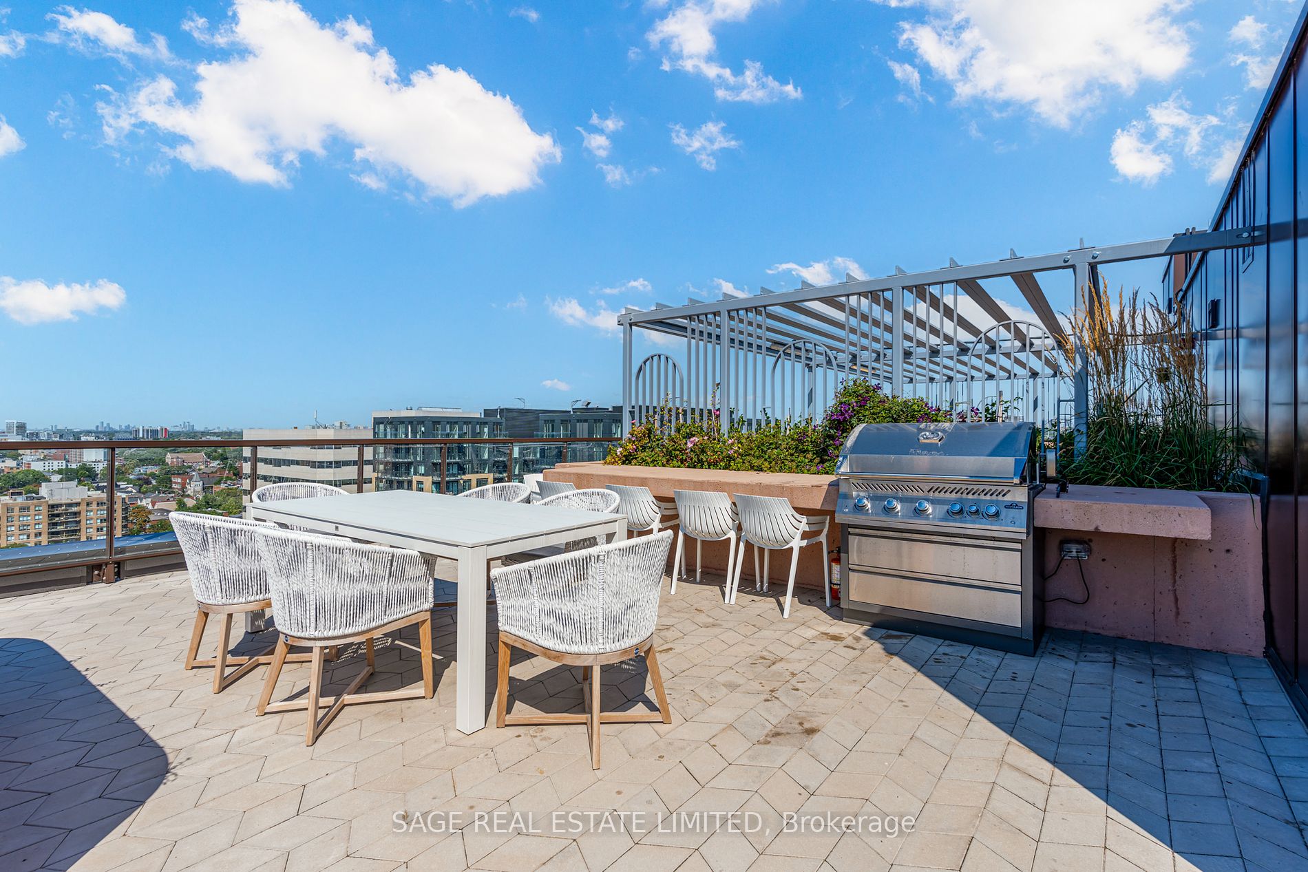 123 Portland St, #205