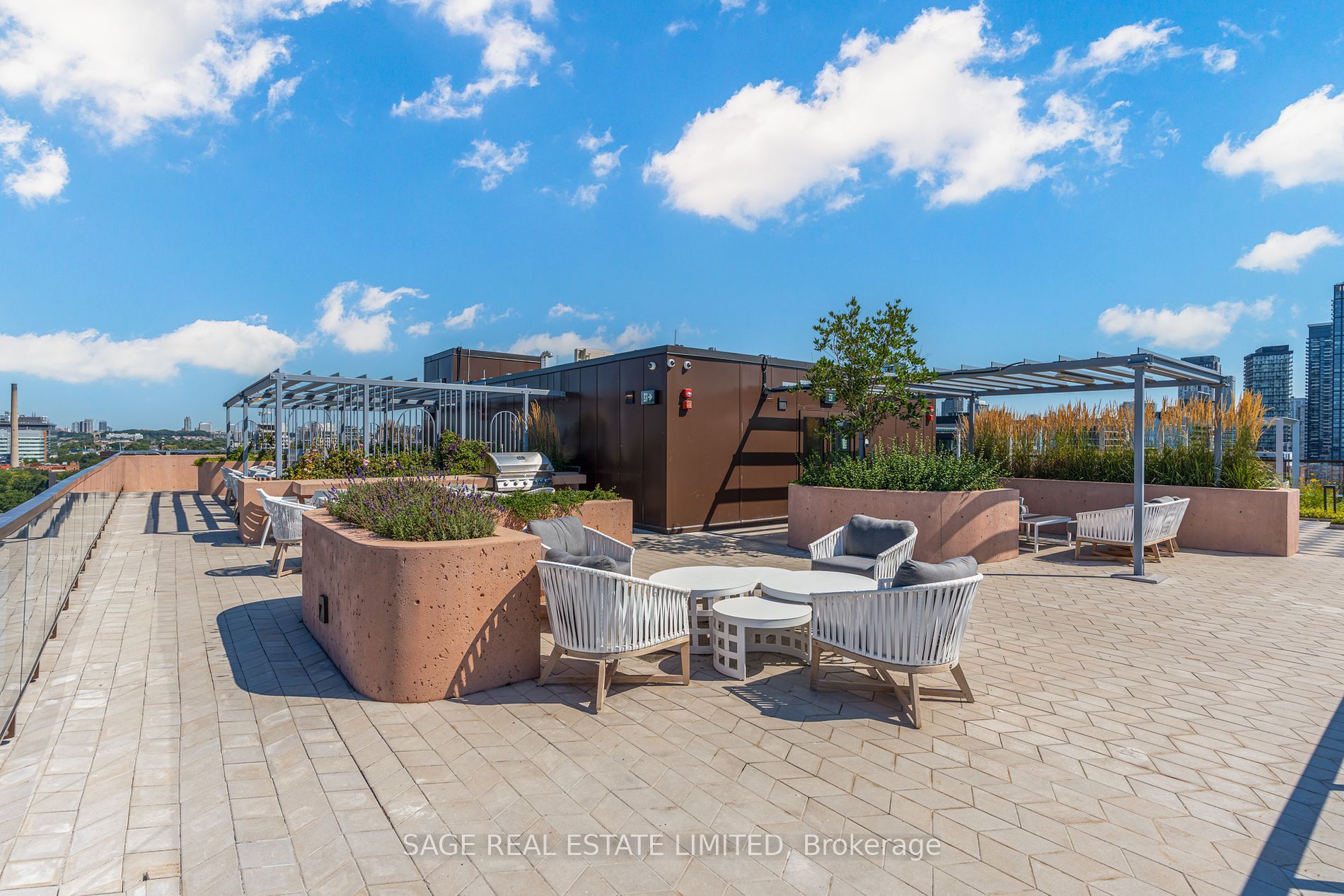 123 Portland St, #205