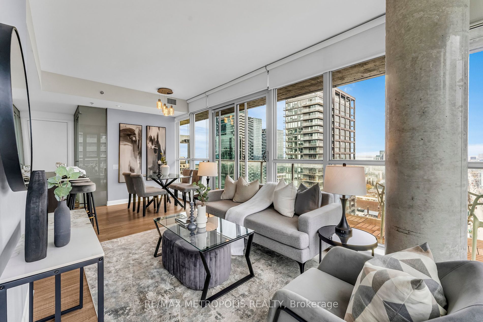 375 King St W, #3009