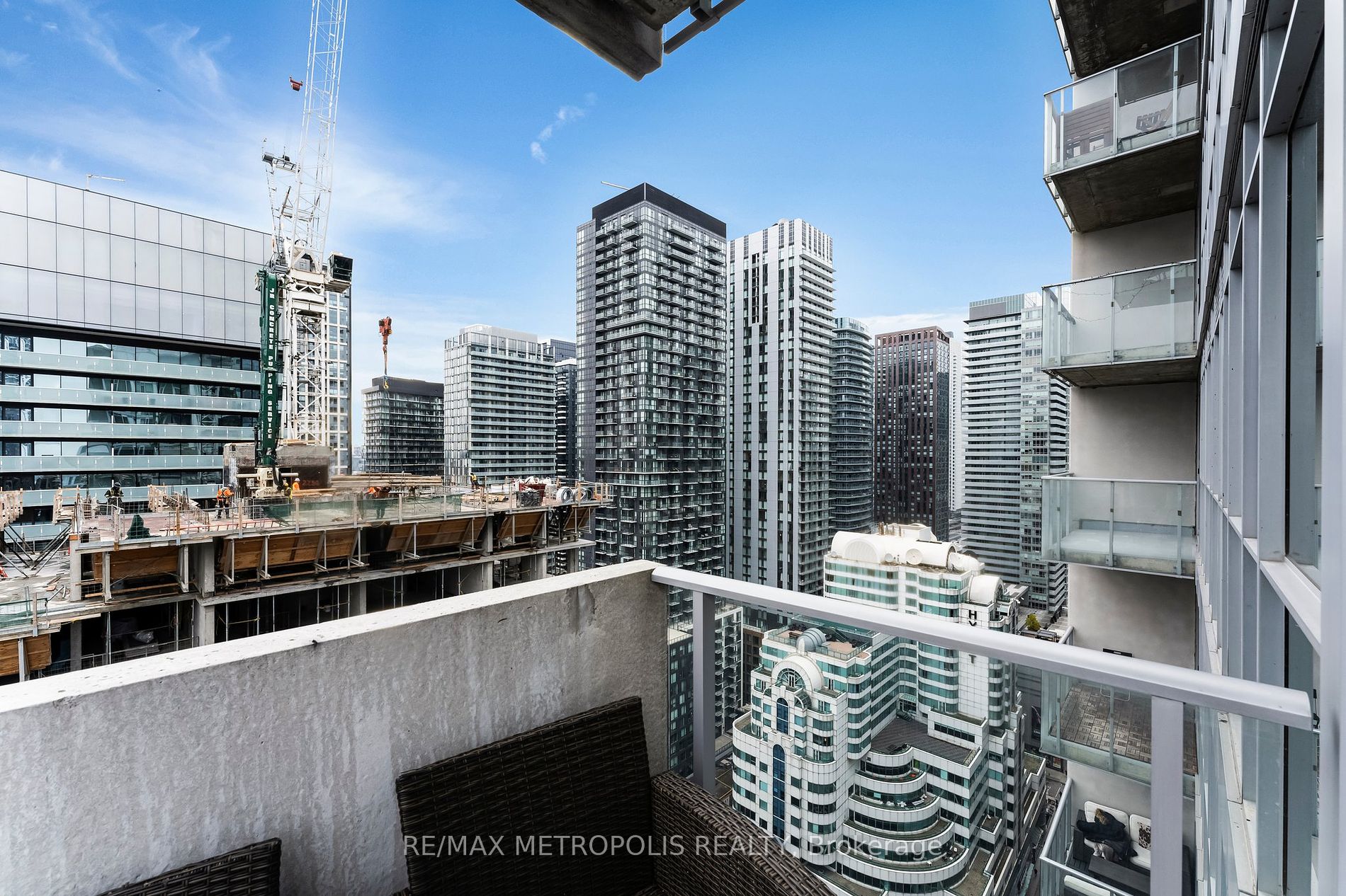 375 King St W, #3009