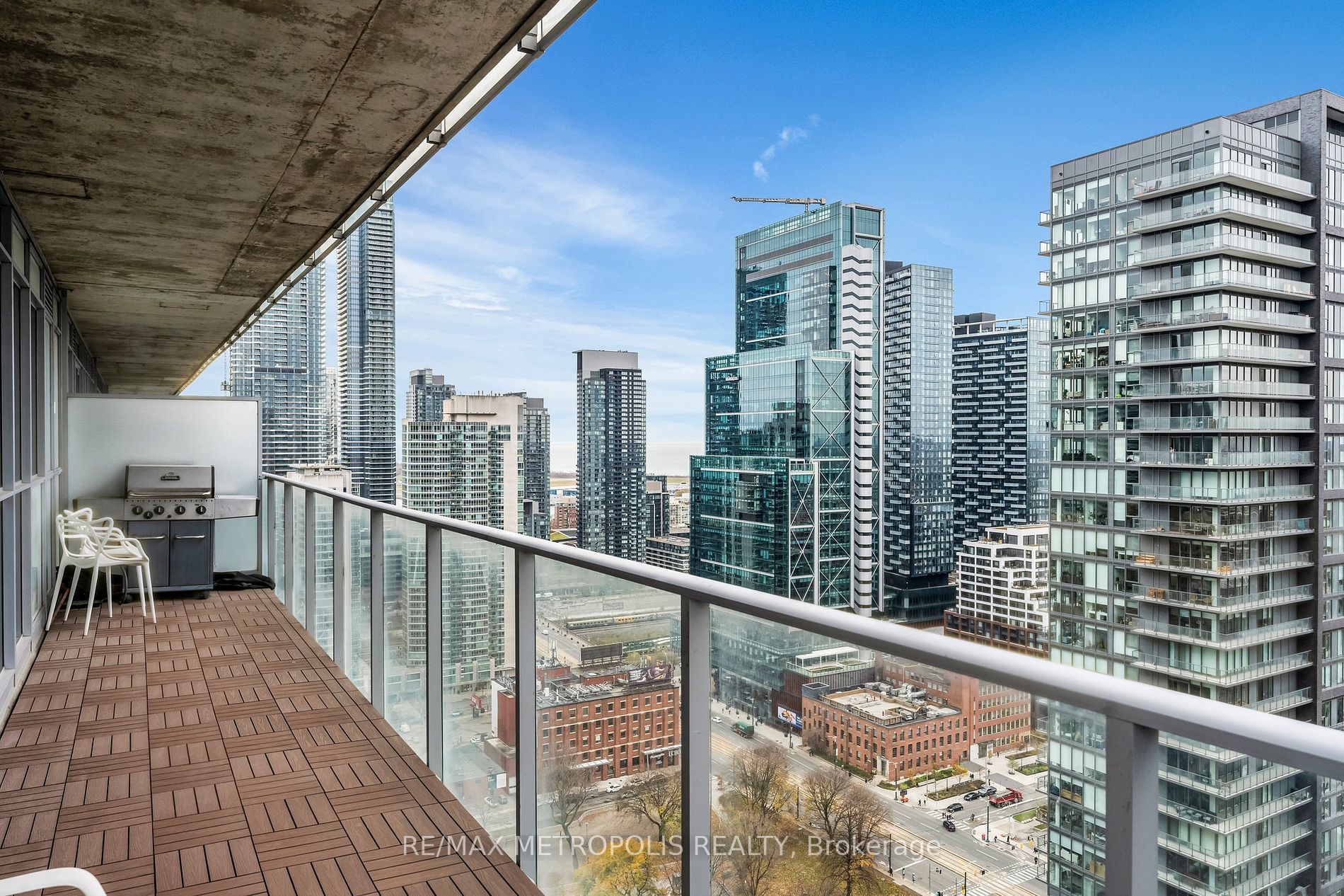 375 King St W, #3009