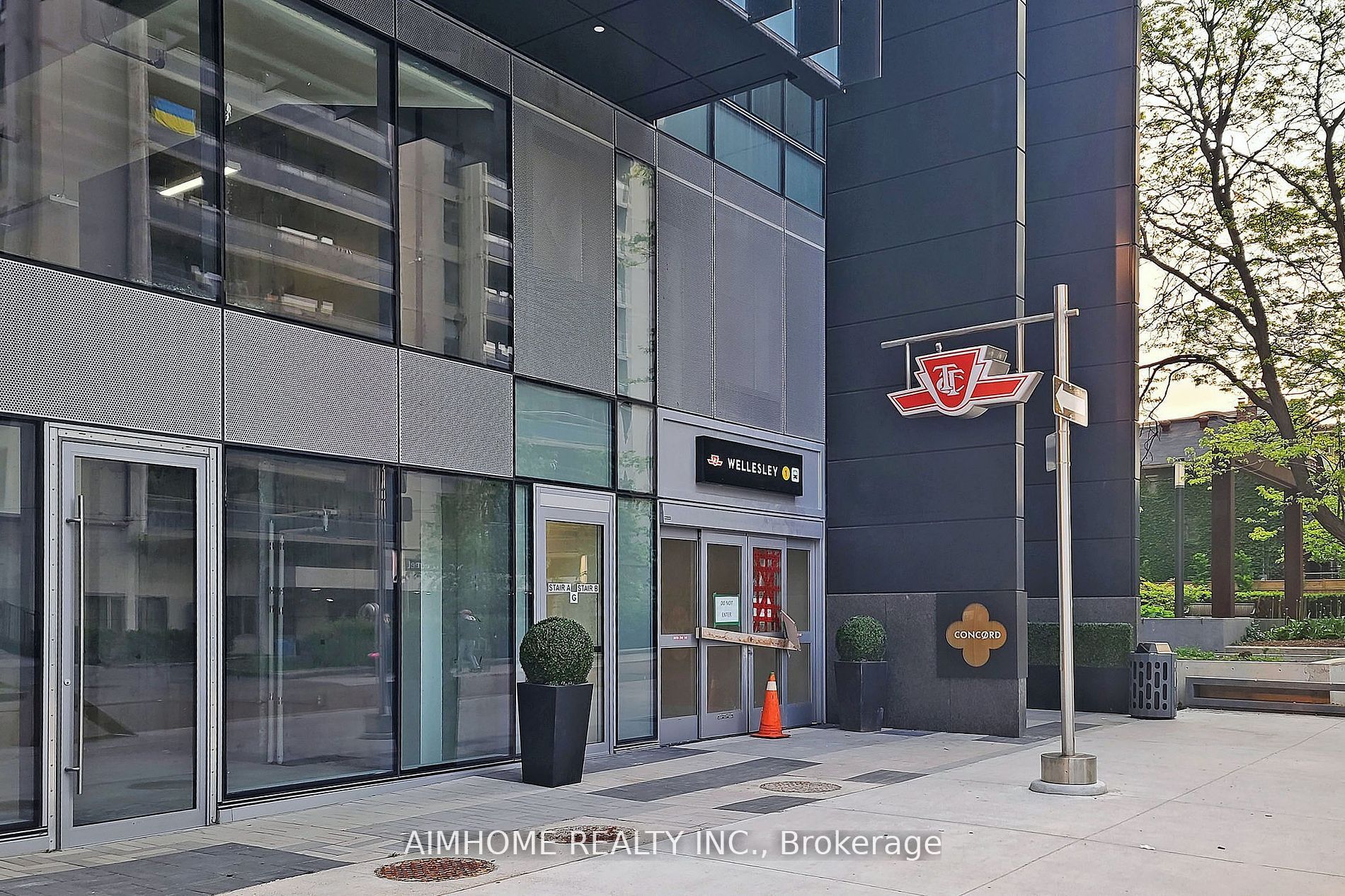 1 Gloucester St, #1815