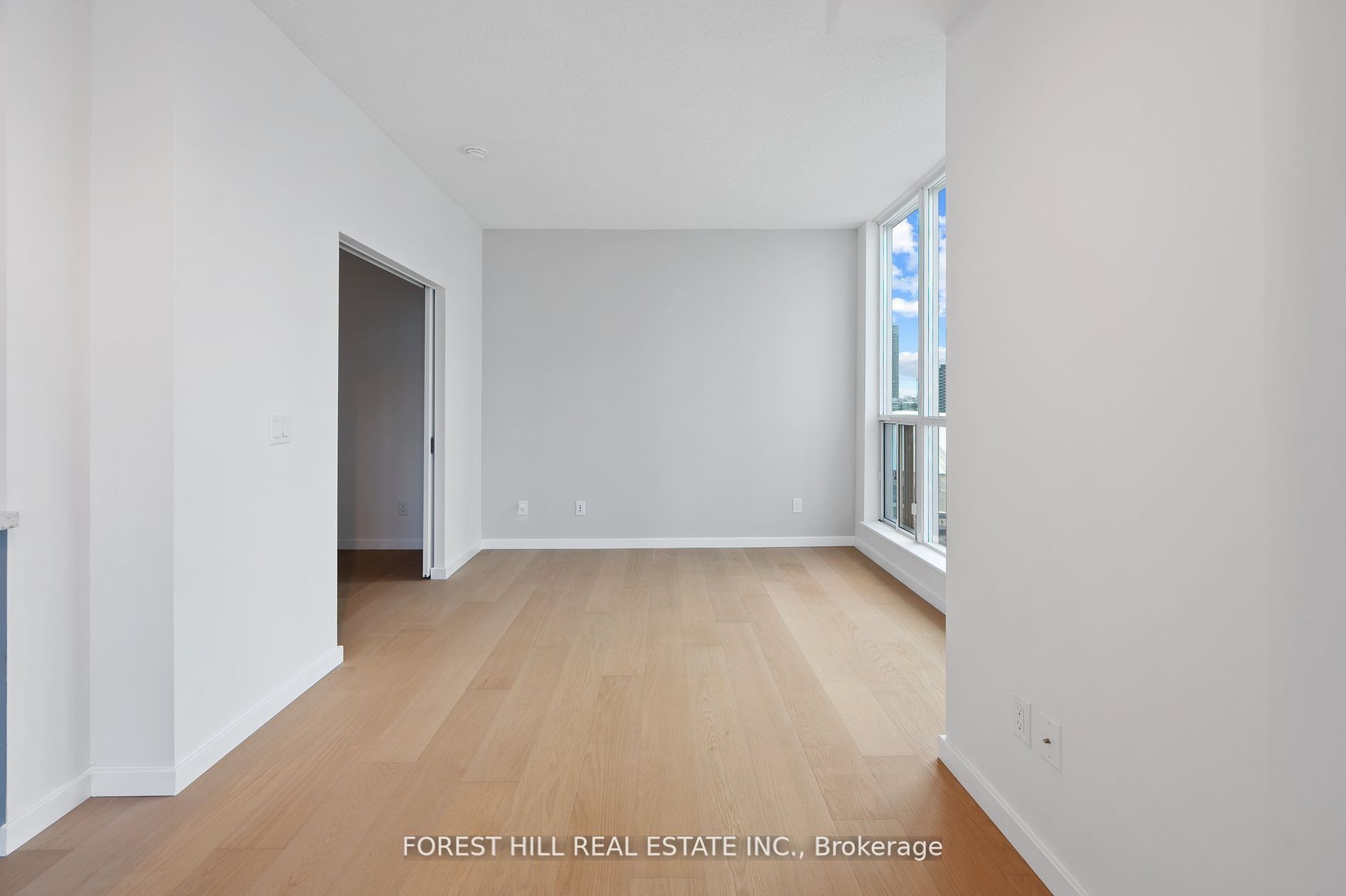 208 Queens Quay Blvd W, #3512