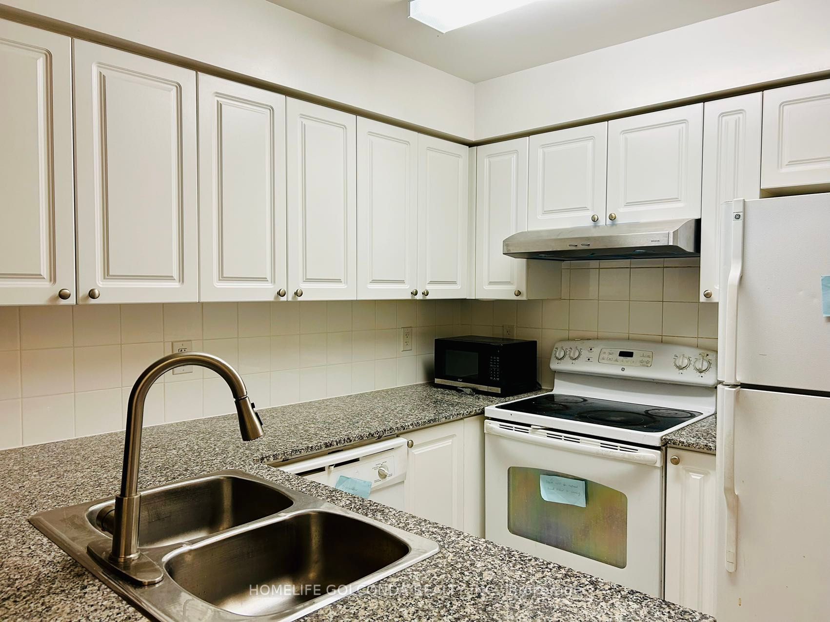 5500 Yonge St, #505