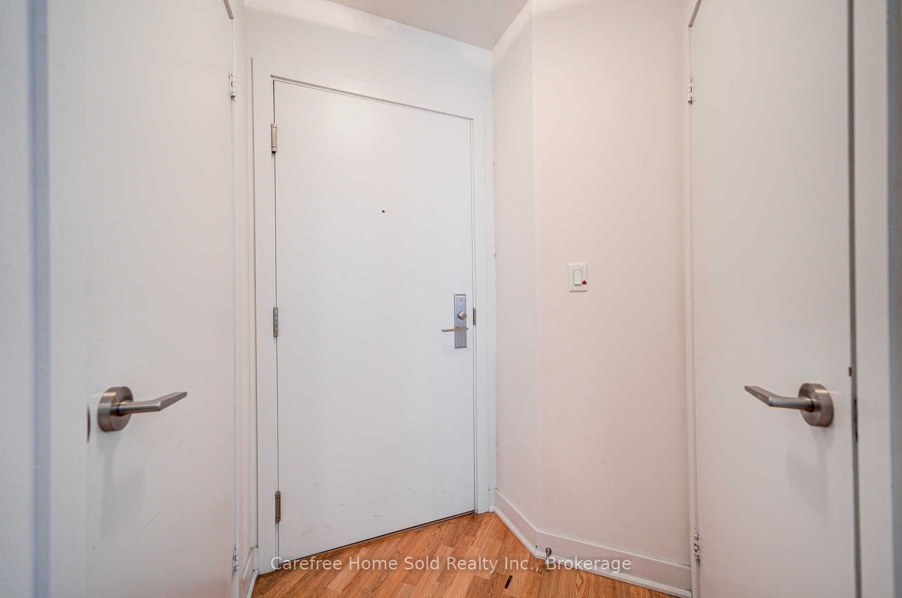 5740 Yonge St, #1207