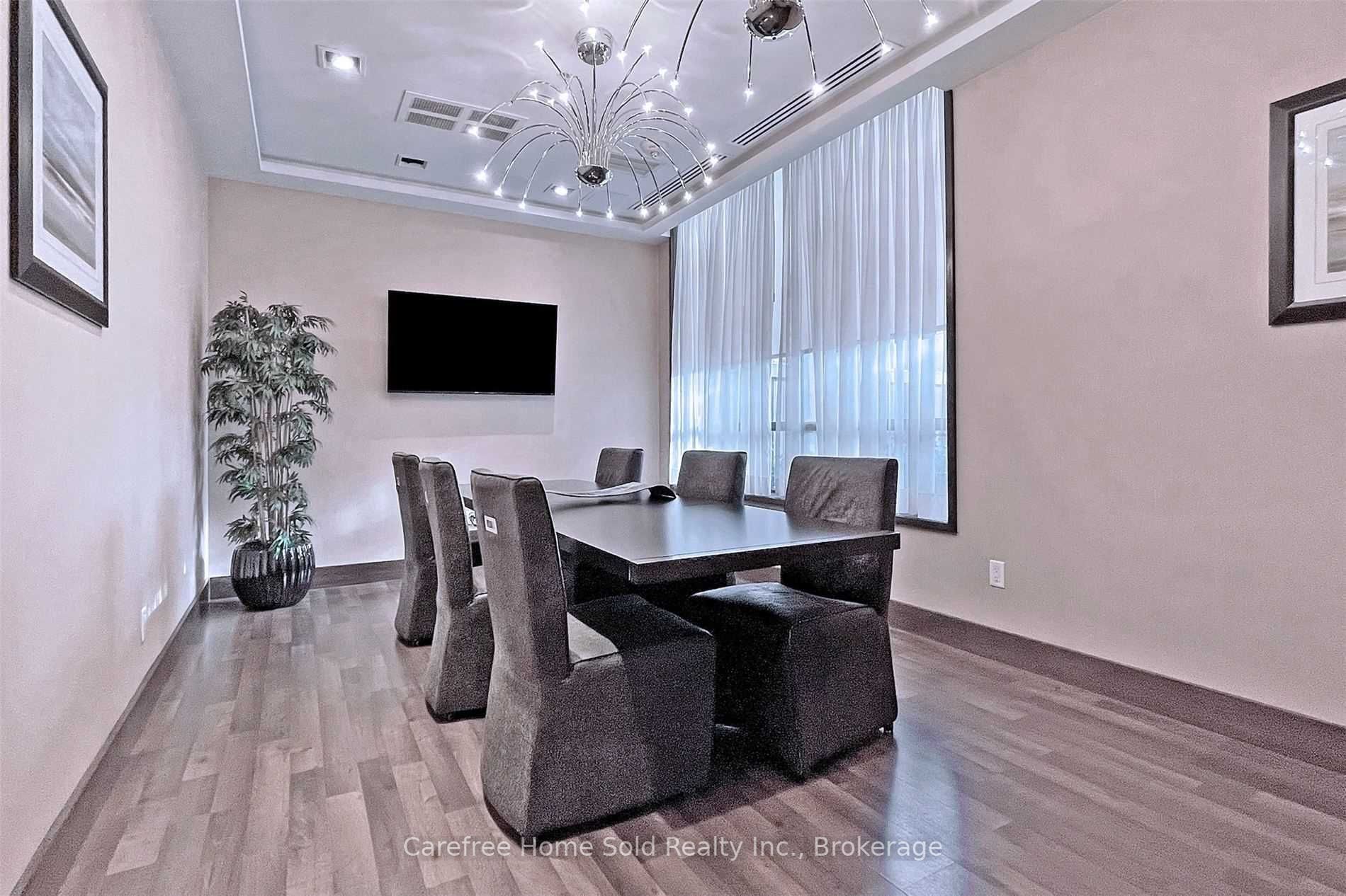 5740 Yonge St, #1207