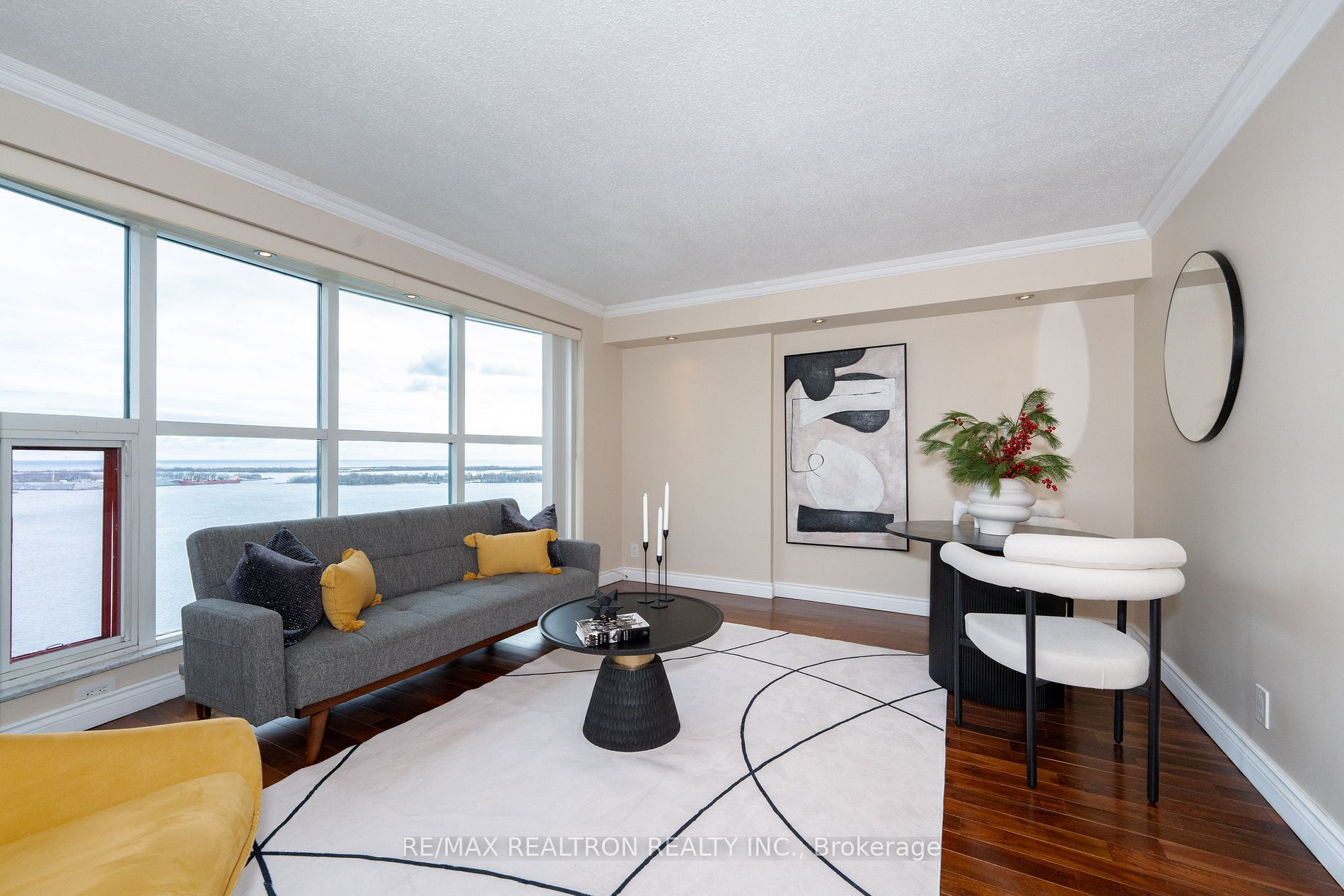99 Harbour Sq, #3303