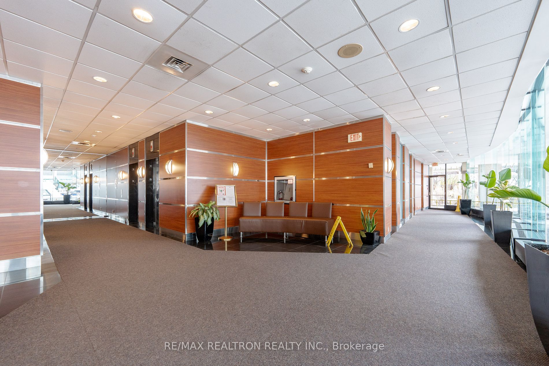99 Harbour Sq, #3303