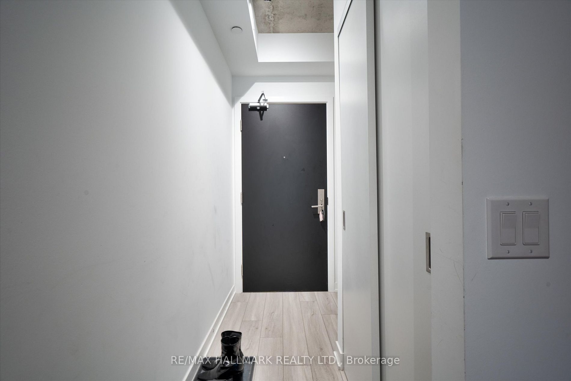 458 Richmond St W, #204