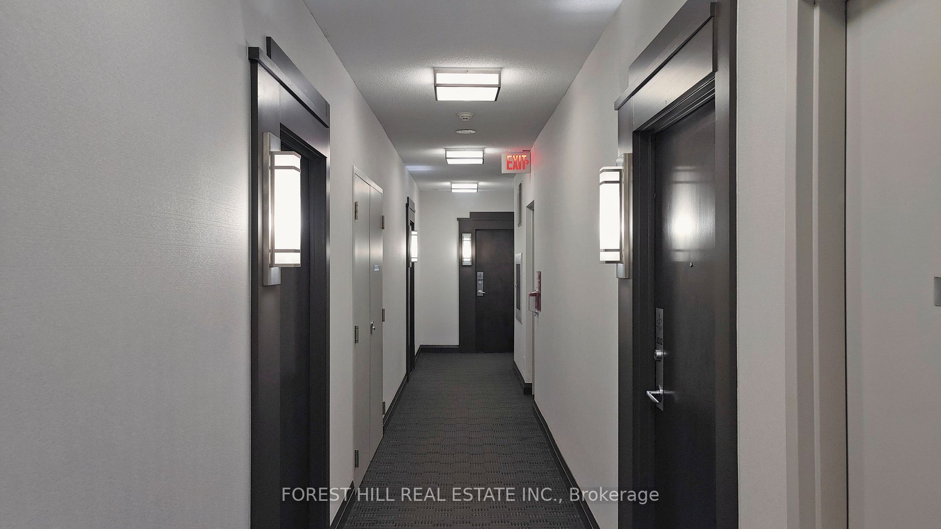 16 Yonge St, #2207