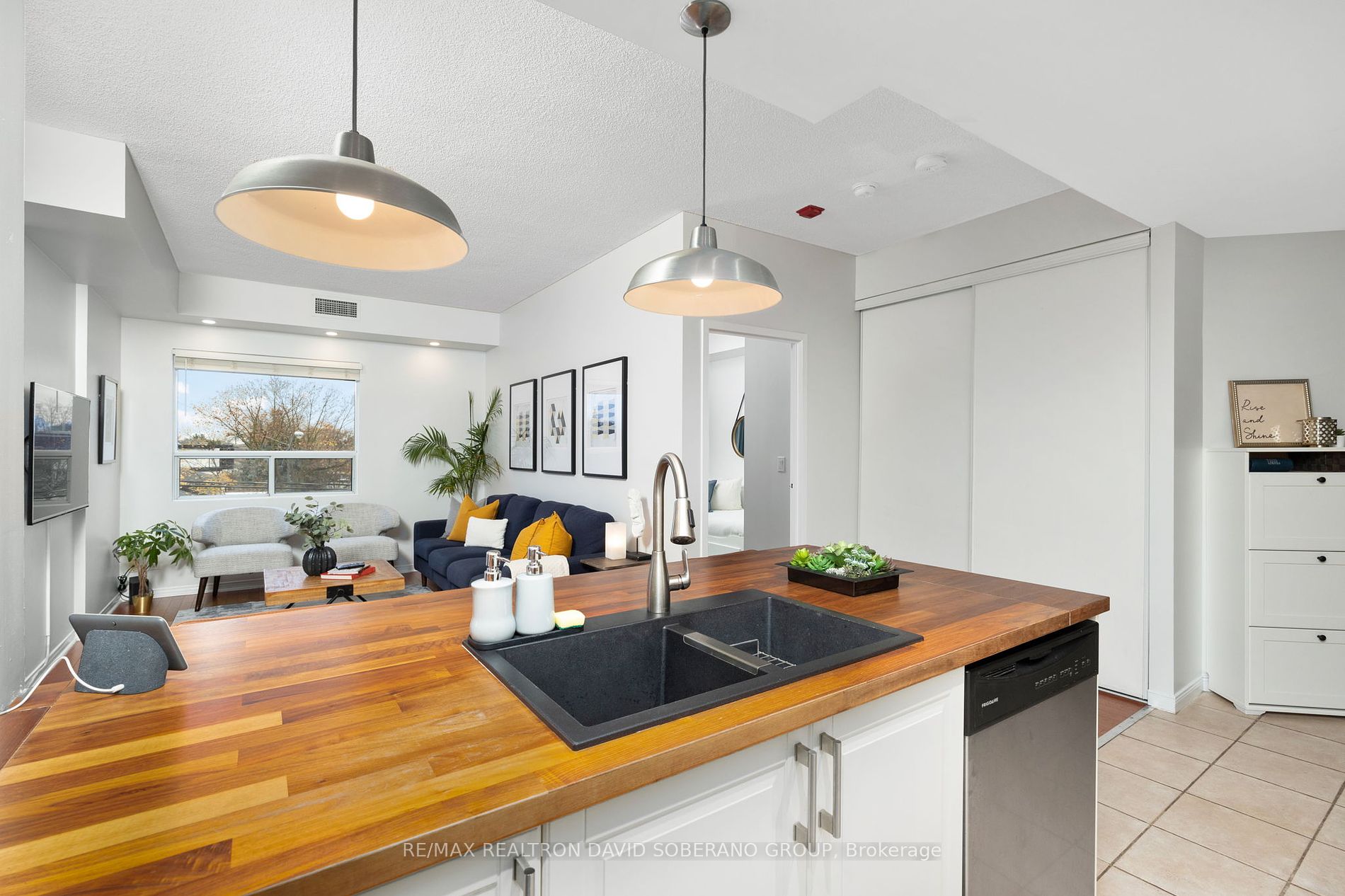 778 Sheppard Ave W, #306