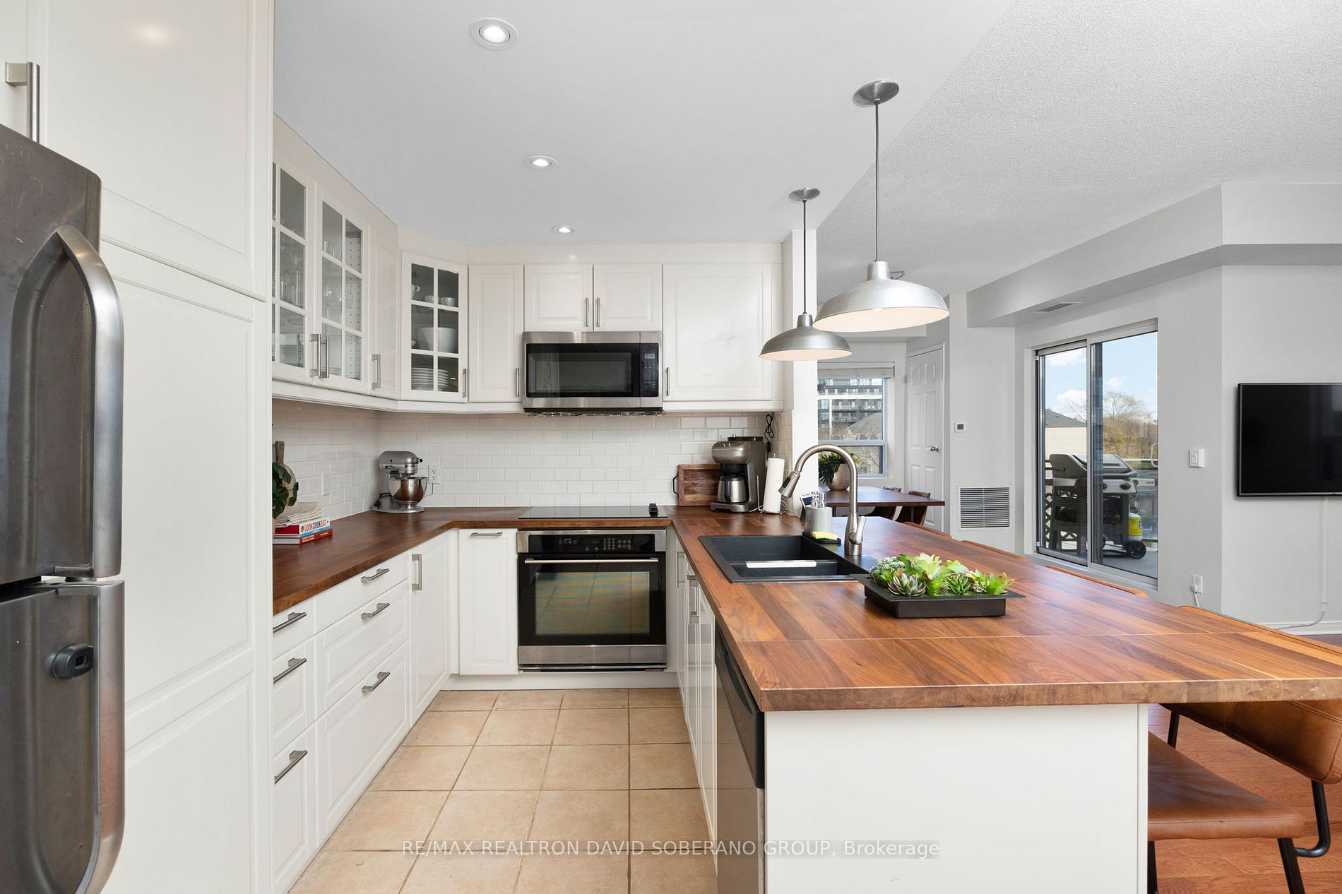778 Sheppard Ave W, #306