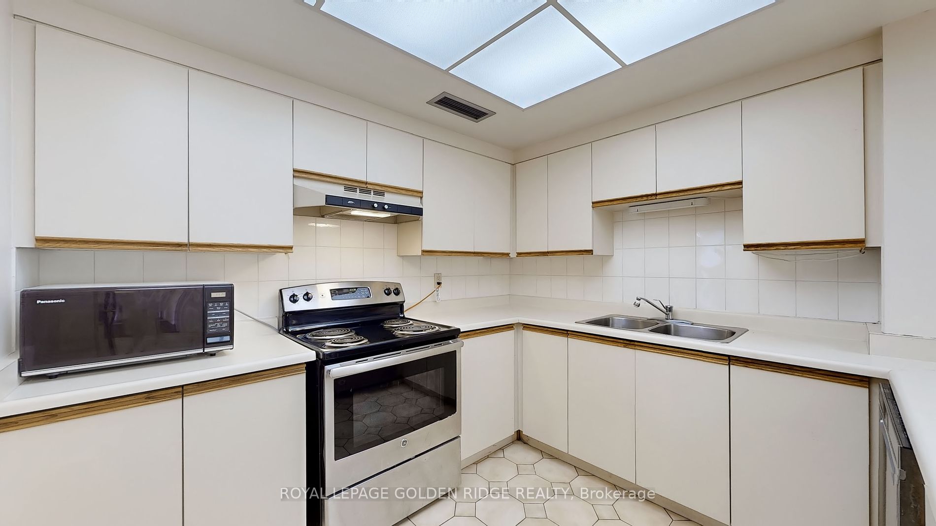 65 Spring Garden Ave, #1504