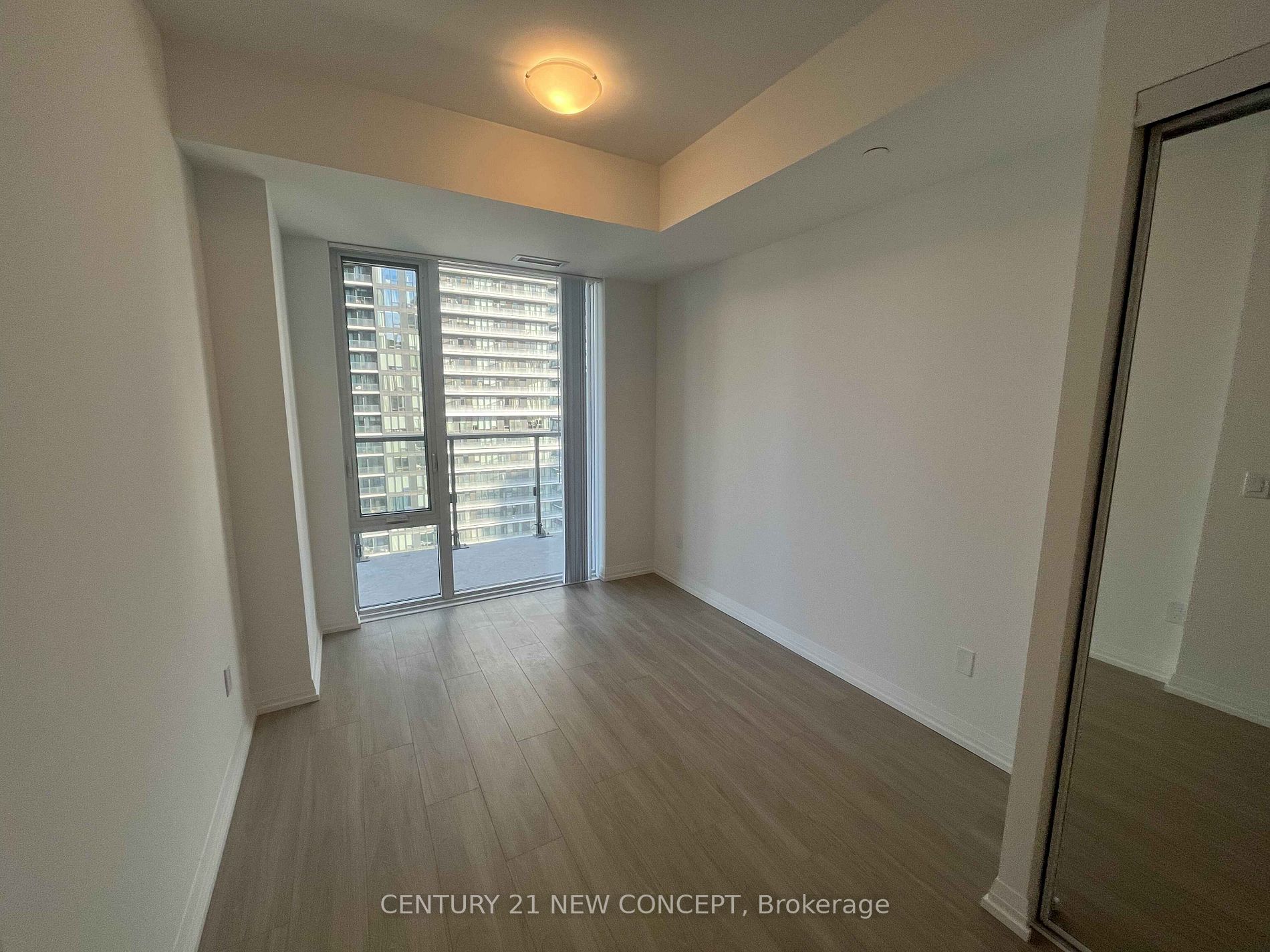 8 Widmer St, #3211